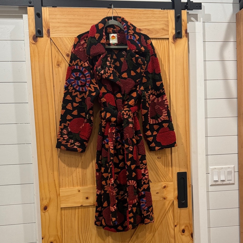 Farm Rio Jungle Snake Fruit Black Apple Coat